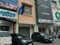 Ruko Beryl depan Club Golf