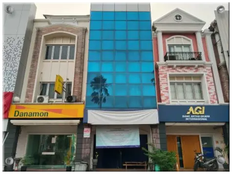Ruko Alexandrite depan Mall Gading Serpong