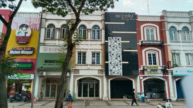 Menberikan layanan yang terbaik massage & reflexology
